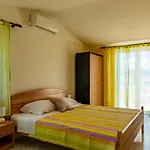 Mikulic Apartment Rogoznica (Sibenik-Knin)
