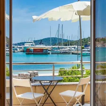 Mikulić Apartament Rogoznica (Sibenik-Knin)