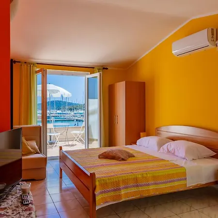 Apartmán Mikulic Rogoznica (Sibenik-Knin)